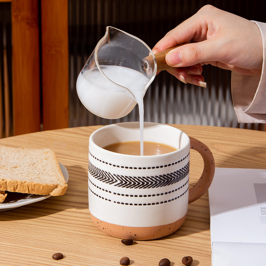 Japanese retro ceramic mug with creative color blocking and high aesthetic appeal