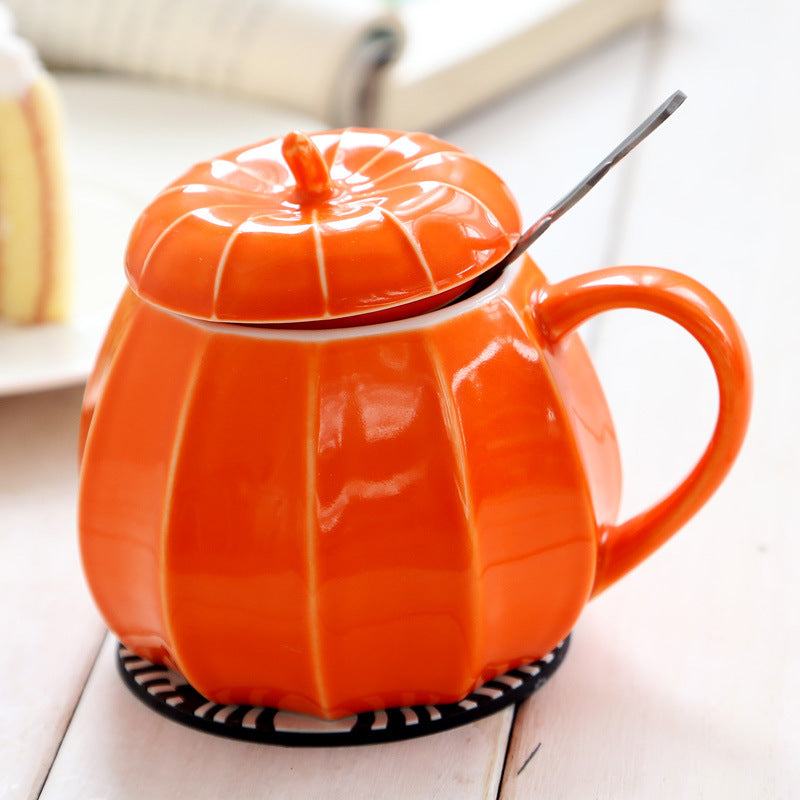 Ceramic mug with lid and spoon, Halloween gift pumpkin mug